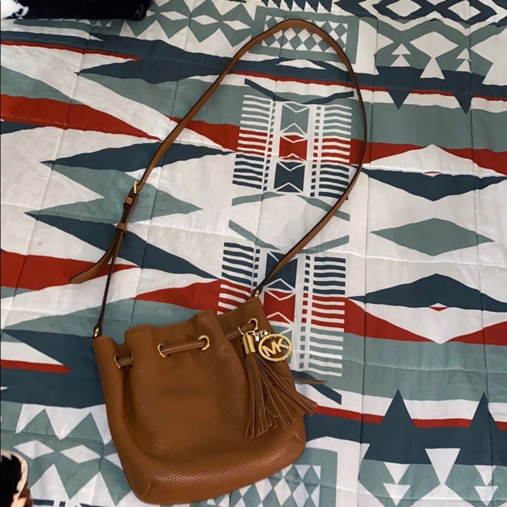 Brown Michael Kors cross body purse. Great quality